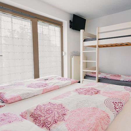 Apartment Enjoy รูสท์ ภายนอก รูปภาพ